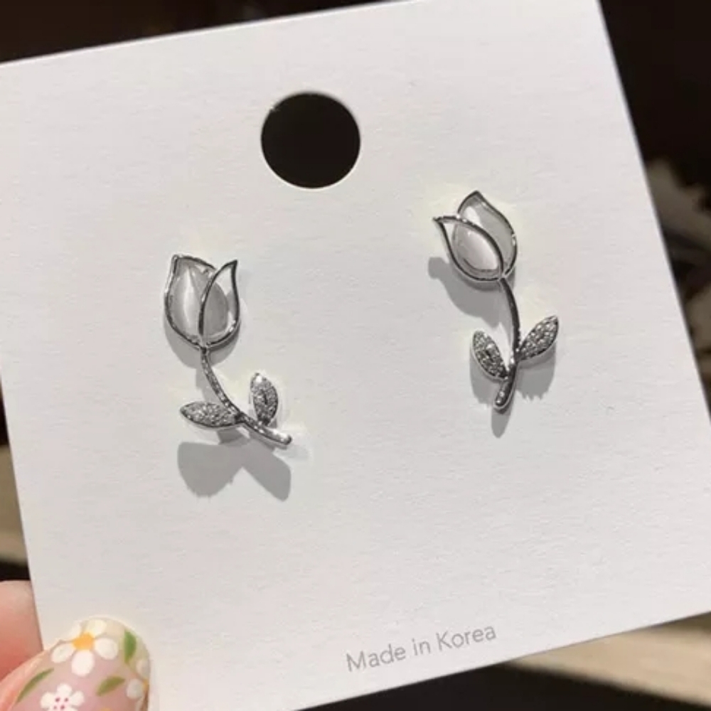 La Bella Rose Earrings 🦋